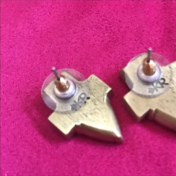 Silpada Crystal Clear Pierced Earrings Crystal - Picture 5 of 6